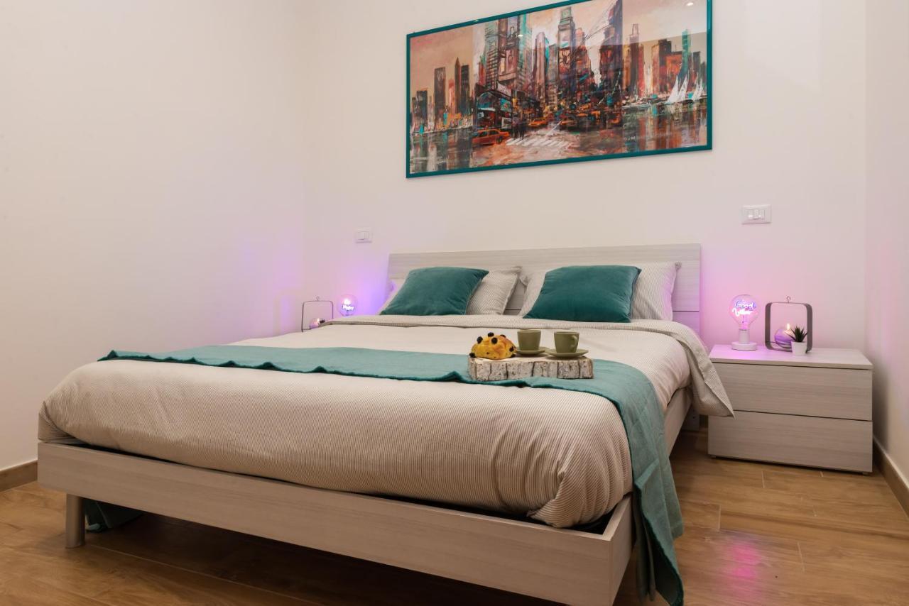 Urban Loft Apartment *